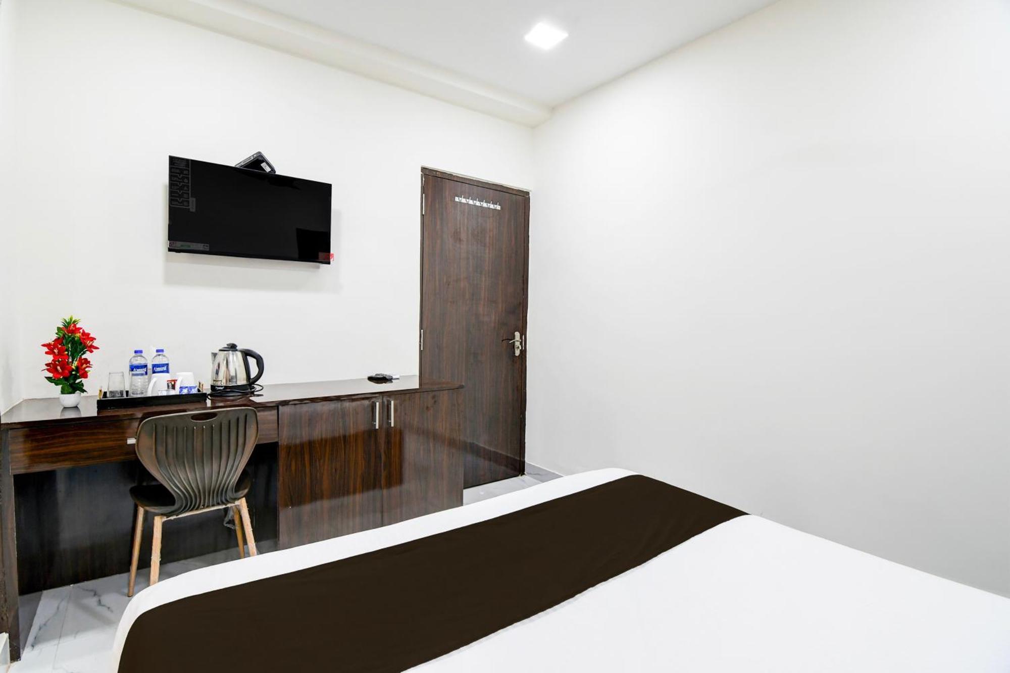 Hotel O Park Platinum Kolkata Exterior photo