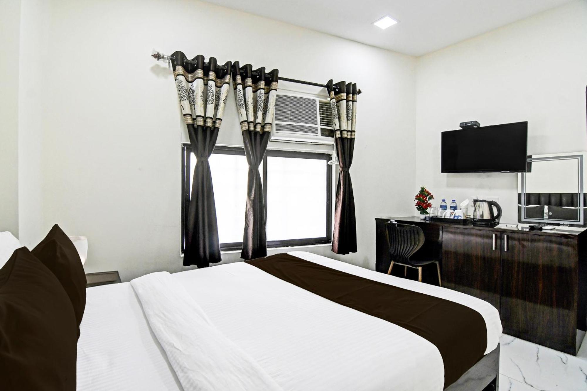 Hotel O Park Platinum Kolkata Exterior photo